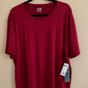 NWT Mens 32 Degrees red t-shirt, size XXL. Cool fabric. Great for summertime!